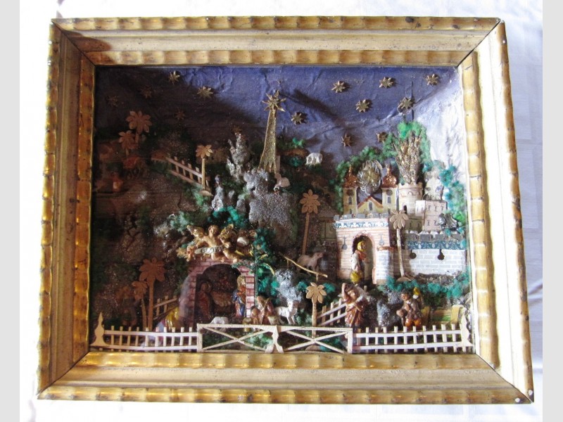 Biedermeier Krippe 19. Jahrhundert Lehmfiguren Holzrahmen Weihnachten 
